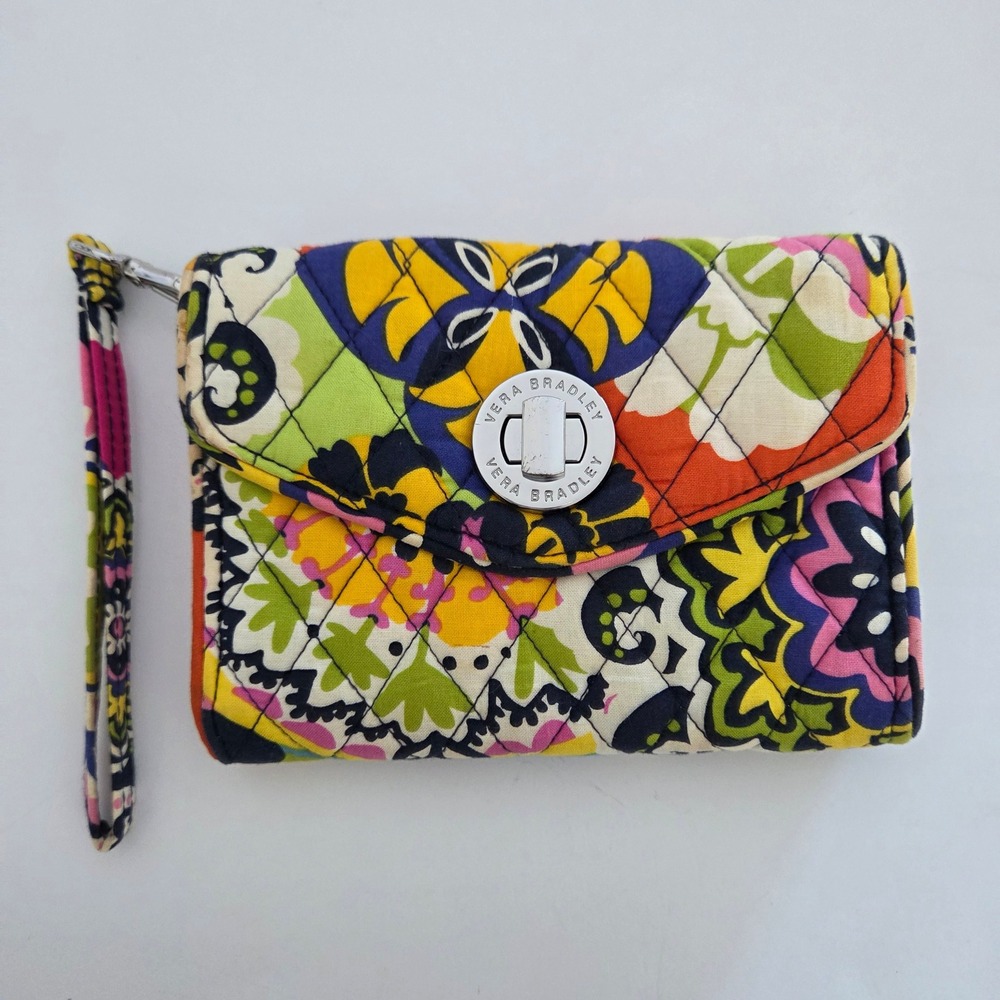 Vera Bradley Quilted‎ Wristlet Clutch Wallet Colorful Floral Pattern